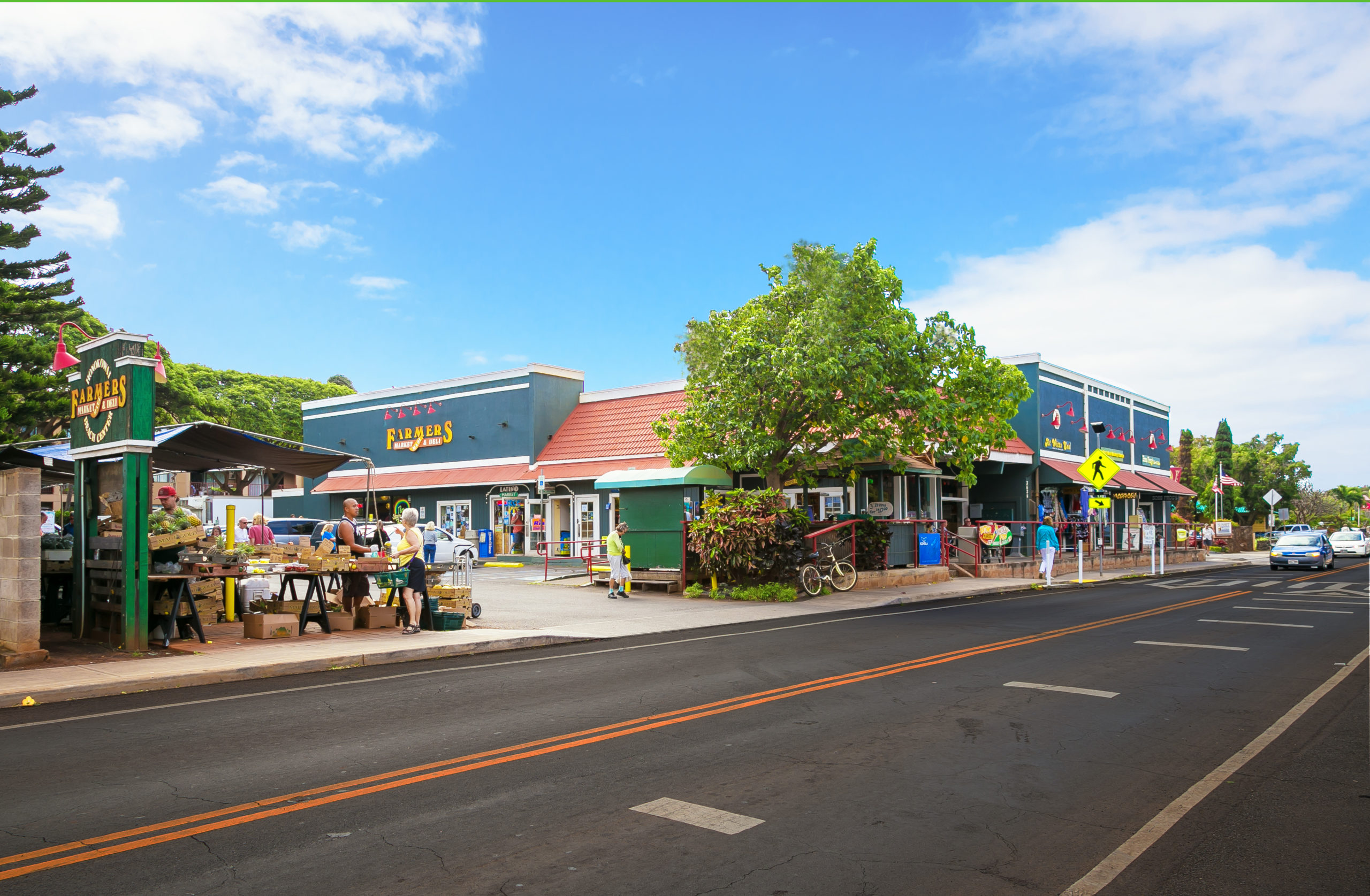 Outdoor Maui Farmers Market