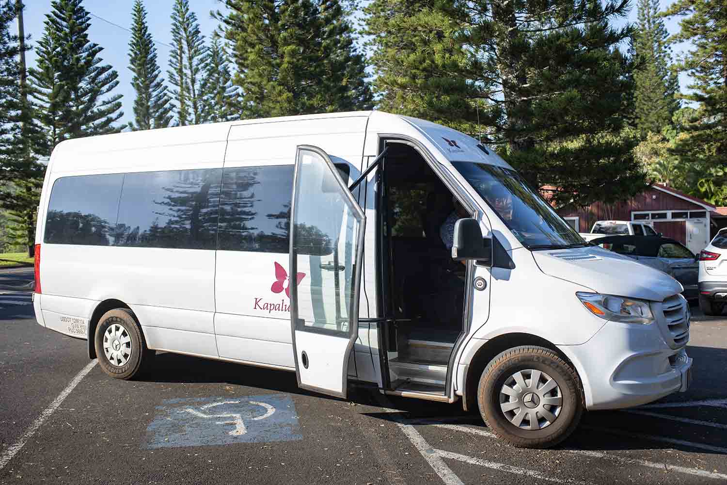 Kapalua Shuttle Entrance Loading