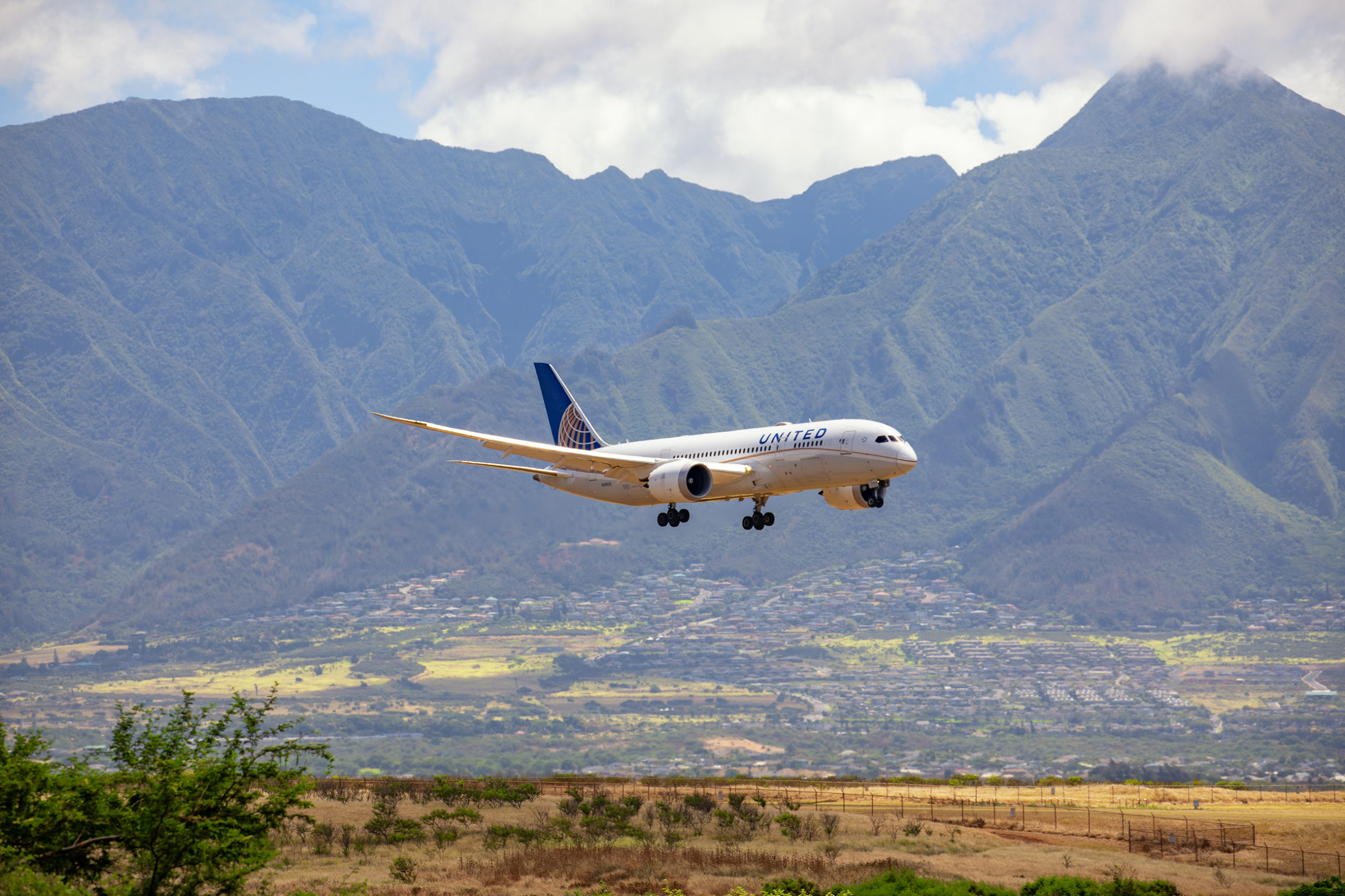 Landing into OGG Kahului Maui