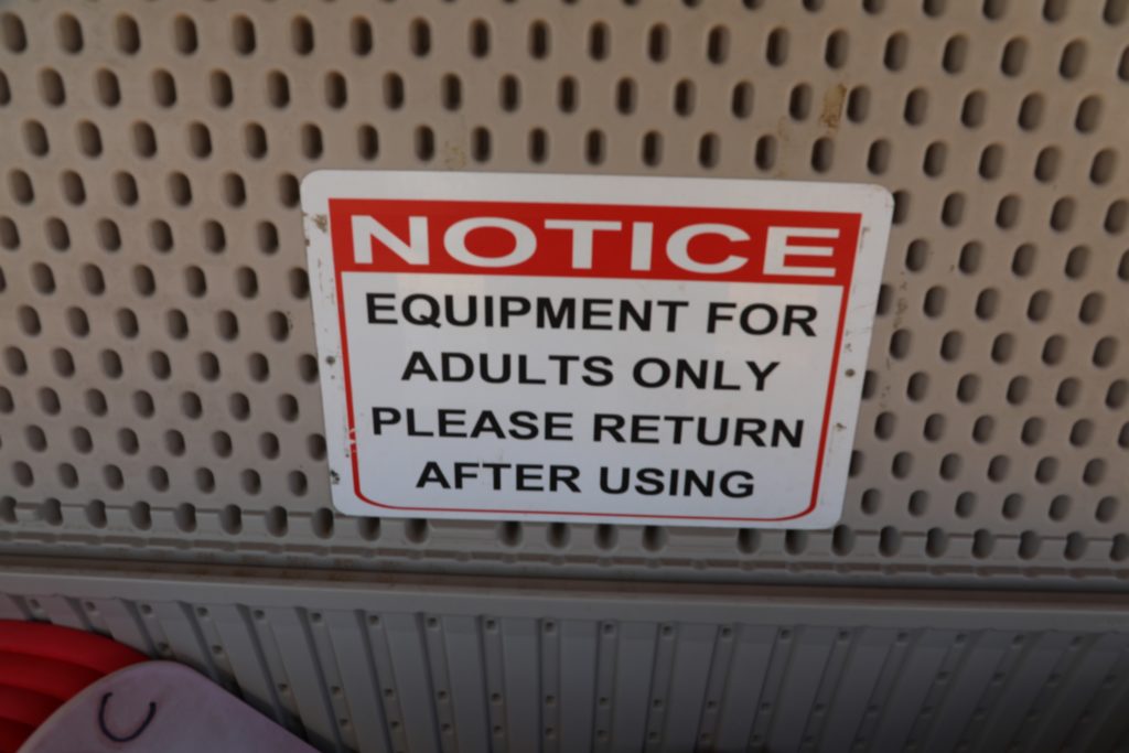 Lahaina Aquatic Center: A Free Lap Swimming Pool in Maui Safety Signs