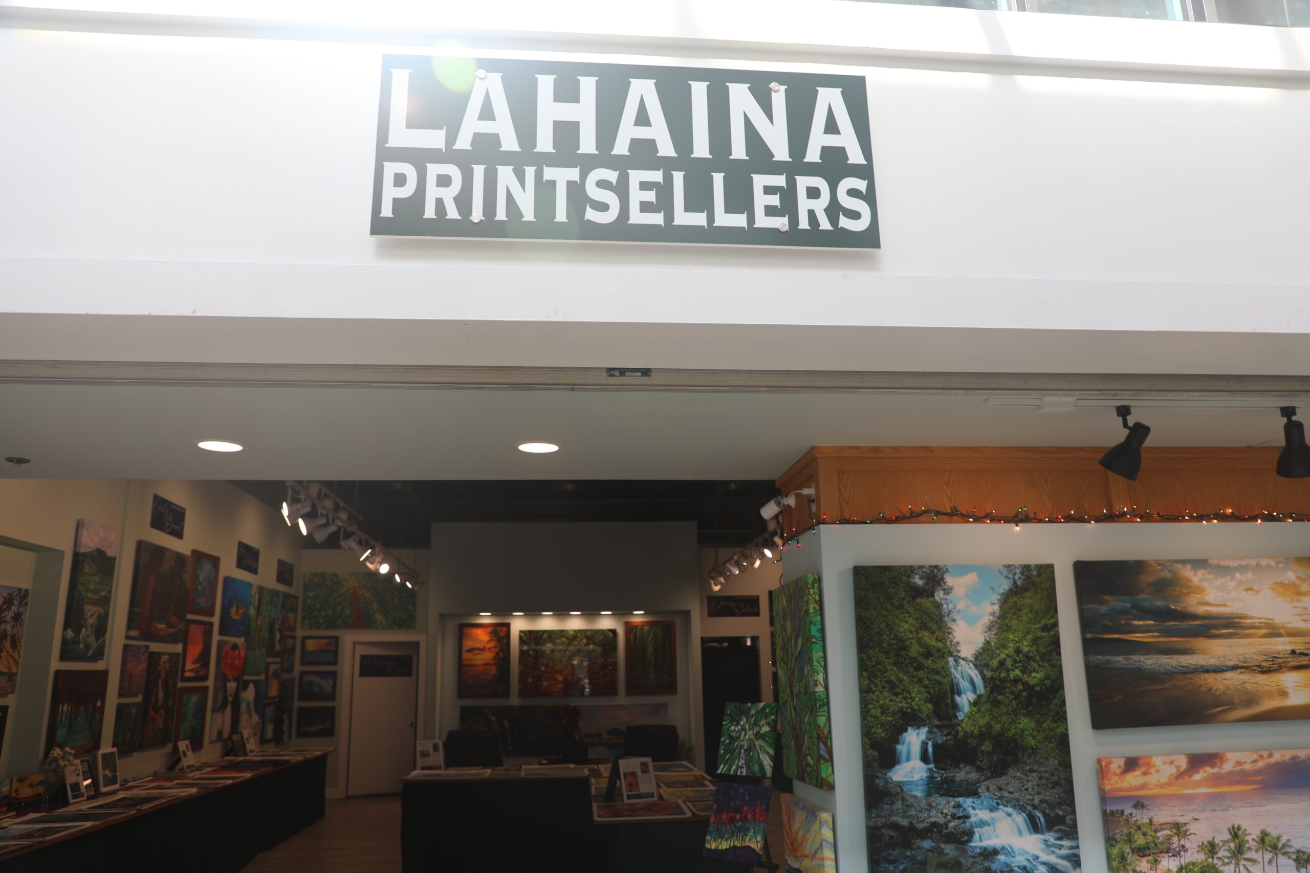 Lahaina Printsellers