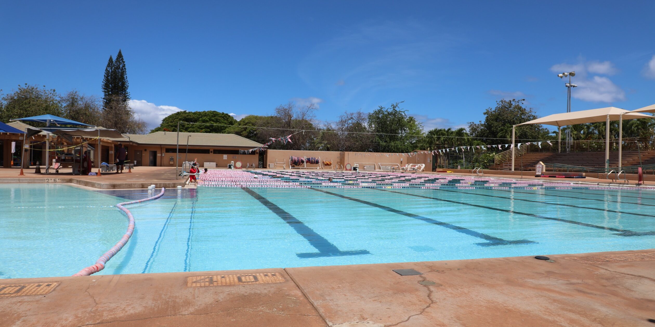 Lahaina Aquatic Center: A Free Lap Swimming Pool in Maui