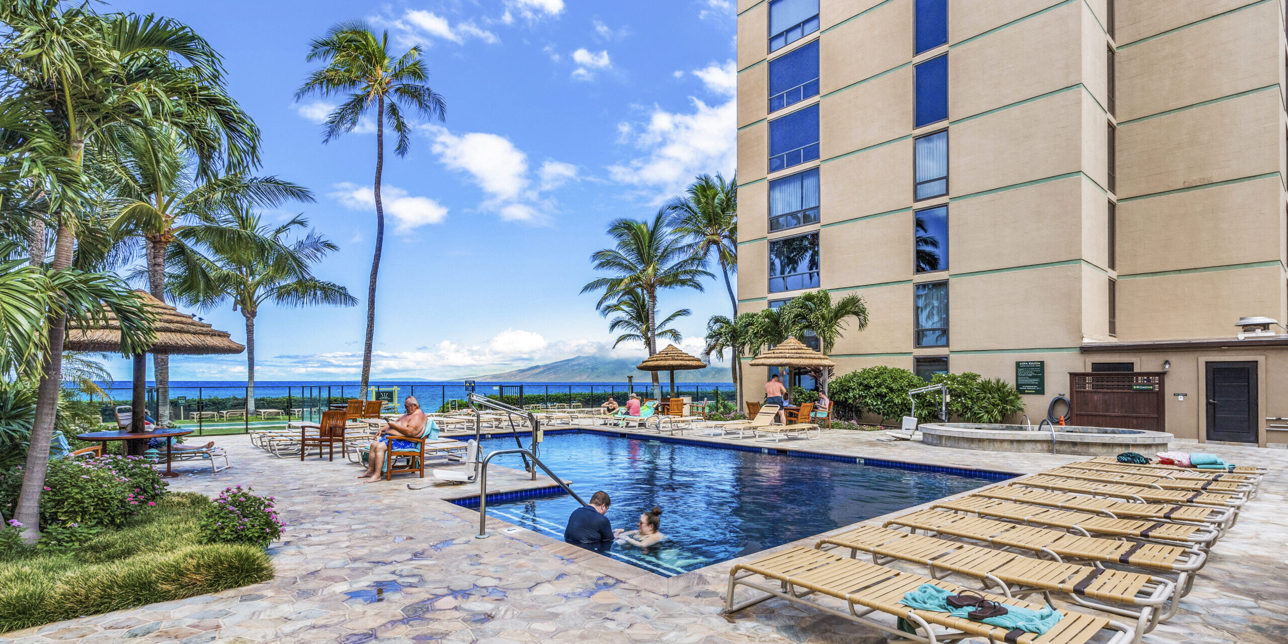 Mahana at Kaanapali Grounds and Pool